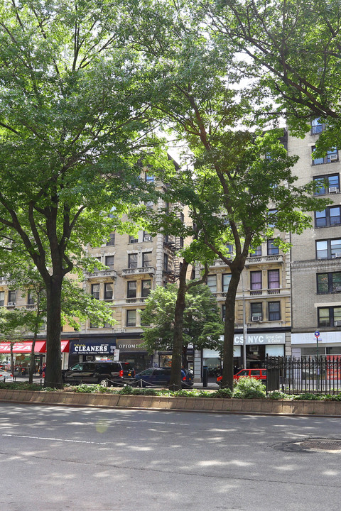 2468-2476 Broadway in New York, NY - Foto de edificio