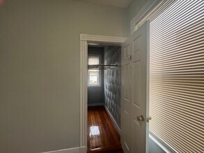 490 Quincy St, Unit 3 in Boston, MA - Building Photo - Building Photo