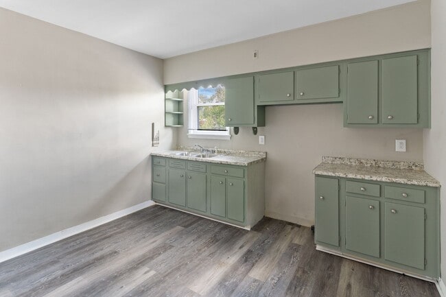 property at 416 1st St