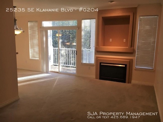 25235 SE Klahanie Blvd in Issaquah, WA - Building Photo - Building Photo