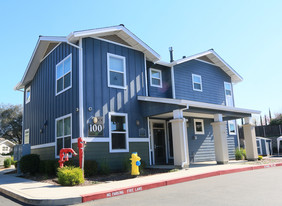 Folsom Oaks Apartments