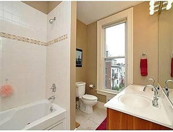 271 K St, Unit #2 in Boston, MA - Building Photo