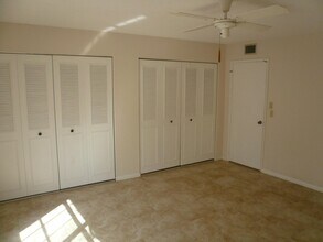 442 Franconia Cir in Greenacres, FL - Building Photo - Building Photo