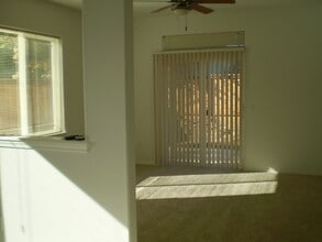 87558 Placid St in Veneta, OR - Building Photo - Building Photo