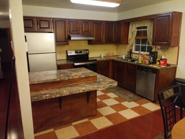 property at 1003 Wilbur Ct