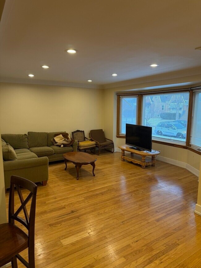 4144 N Parkside Ave in Chicago, IL - Building Photo - Building Photo