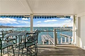 31 Coddington Wharf in Newport, RI - Building Photo