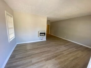 127 Torch Hill Rd in Columbus, GA - Foto de edificio - Building Photo