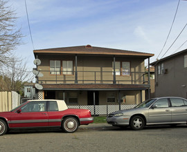 Esther Apartments in Sacramento, CA - Building Photo - Building Photo