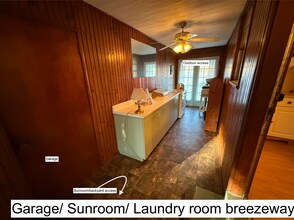 439 Hicks Cir in Clinton, TN - Building Photo - Building Photo