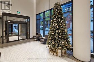 330 Richmond St W in Toronto, ON - Building Photo - Building Photo