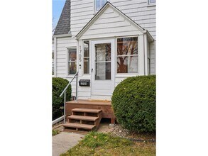 1705 Ivy Ave E in St. Paul, MN - Building Photo - Building Photo