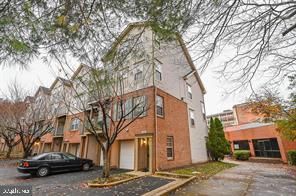property at 11858 Breton Ct