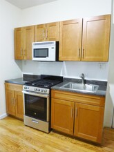 232 E 80th St in New York, NY - Building Photo - Building Photo