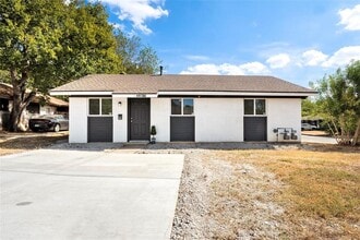 4913 Hawk Cove in Austin, TX - Building Photo - Building Photo