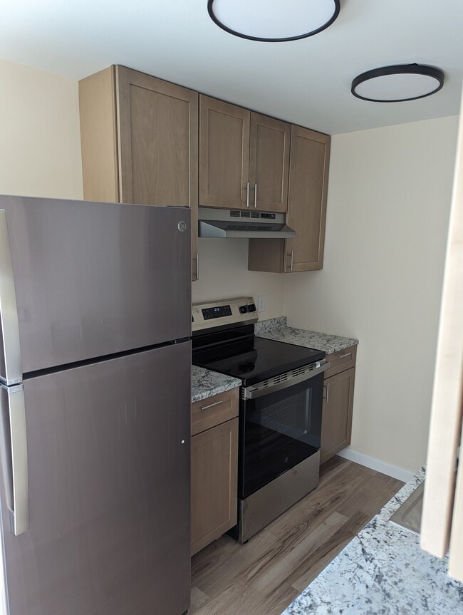 59 Flynn Ave, Unit 59 Flynn in Plattsburgh, NY - Building Photo - Building Photo