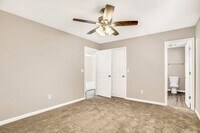 111 Brookside Ct photo'