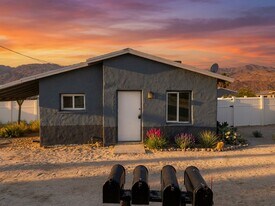 72061-72067 Joshua Dr in Twentynine Palms, CA - Building Photo