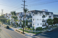 Chateau Toluca in West Toluca Lake, CA - Building Photo - Building Photo