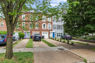 Capitol Hill Townhomes in Washington, DC - Building Photo - Building Photo