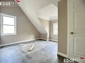 16 Long Ave, Unit 1 in Boston, MA - Building Photo - Building Photo