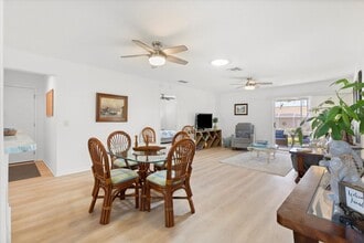 17076 SE 96th Chapelwood Cir in the Villages, FL - Building Photo - Building Photo