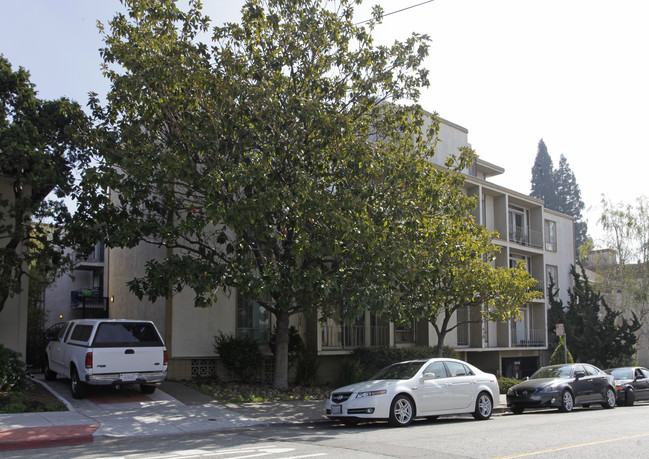 410 Bellevue Ave in Oakland, CA - Foto de edificio - Building Photo