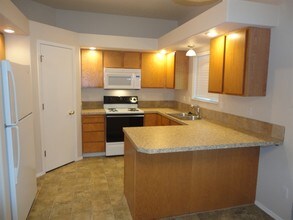 2401 Louisiana Pl in Nampa, ID - Building Photo - Building Photo