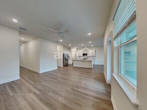 2543 Feather Crst Dr in St. Cloud, FL - Building Photo - Building Photo