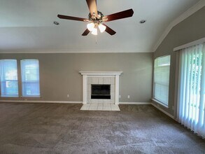 5903 Sterling Green Trail in Arlington, TX - Building Photo - Building Photo