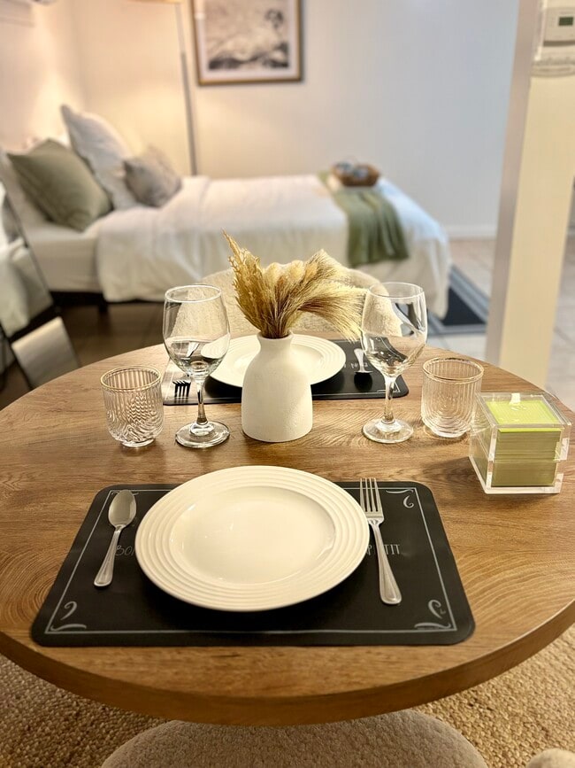 256 Aqueduct Rd, Unit 256 Aqueduct Rd in Cranston, RI - Foto de edificio - Building Photo