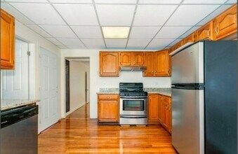 662 E 5th St-Unit -3 in Boston, MA - Building Photo - Building Photo