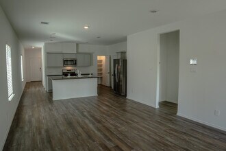 5746 Hampton Vly Dr in Spring, TX - Building Photo - Building Photo