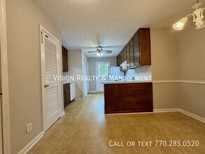 96 Brock St in Carrollton, GA - Building Photo - Building Photo