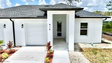 918 Eisenhower Blvd in Lehigh Acres, FL - Building Photo - Building Photo