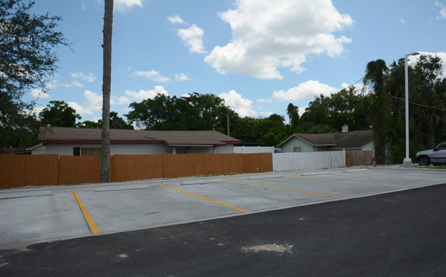 145 E Evergreen Ave in Longwood, FL - Building Photo - Building Photo