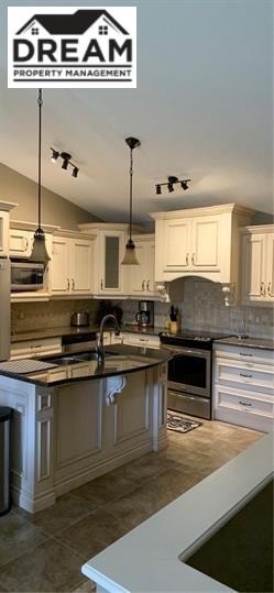 200 Bentley Ct in Sarnia, ON - Building Photo - Building Photo