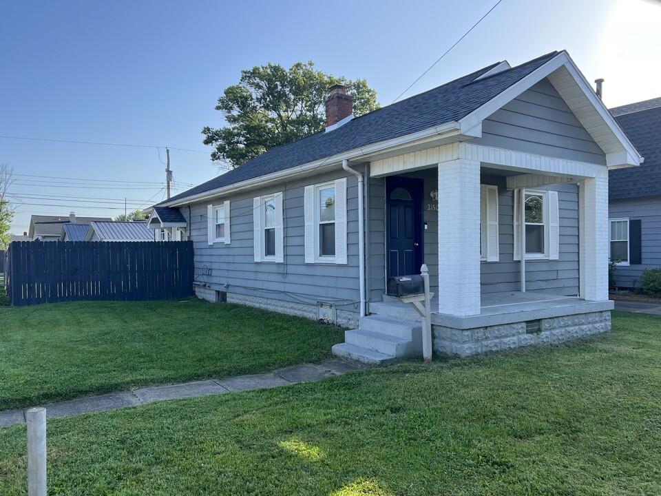 2150 E Tennessee St in Evansville, IN - Building Photo