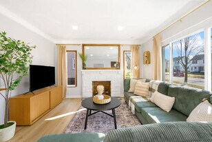 6059 Maplecliff Dr, Unit SI ID1496118P in Parma Heights, OH - Building Photo