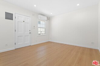 345 N Sycamore Ave in Los Angeles, CA - Building Photo - Building Photo