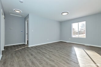 1802-1811 11th St in Waukegan, IL - Building Photo - Building Photo