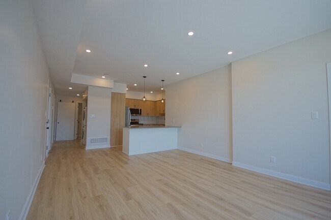 1353 Gosset St in Ottawa, ON - Building Photo - Building Photo