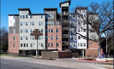1800 S I- 35 Service Rd in Austin, TX - Building Photo - Building Photo