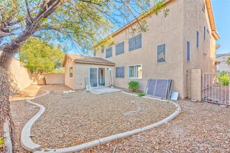 647 Pacific Cascades Dr in Henderson, NV - Building Photo - Building Photo