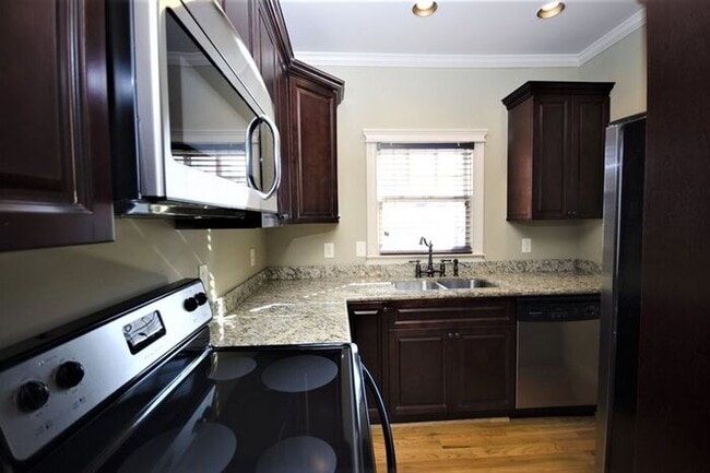 685 Penn Ave NE in Atlanta, GA - Building Photo - Building Photo