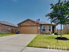 2402 Regatta Ln in Texas City, TX - Building Photo