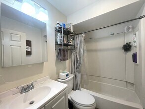 143 L St, Unit #2 in Boston, MA - Building Photo - Building Photo