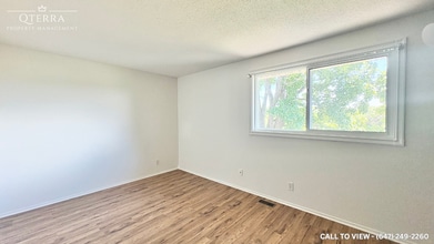 1411 Perez Cres in Ottawa, ON - Building Photo - Building Photo