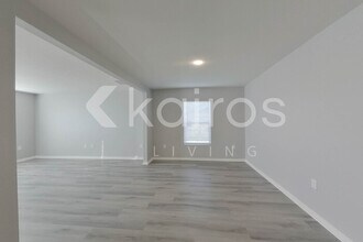 2838 NW 19th Pl in Cape Coral, FL - Foto de edificio - Building Photo