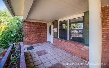 5209 15th St in Lubbock, TX - Building Photo - Building Photo